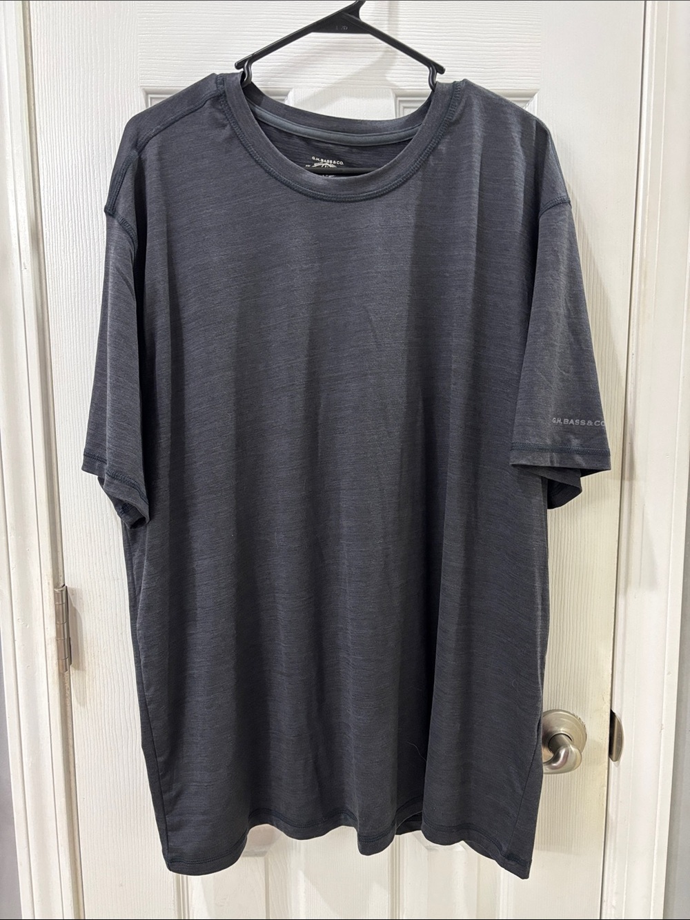 G.H. Bass & Co. Charcoal Short-Sleeve Crewneck Tee